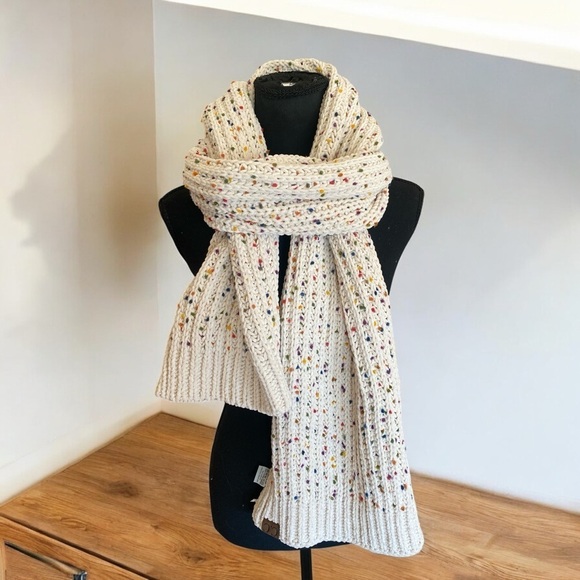C.C Chunky Chenille Knit Scarf Oblong Neck Warmer Oatmeal Confetti 13”W x 80”L - Picture 1 of 9